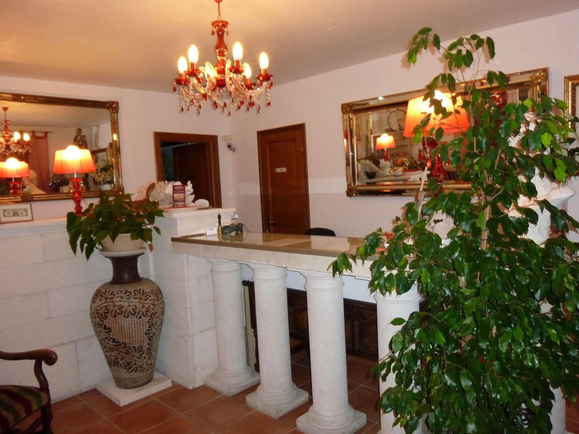 Hotel Martinengo Σαιντ-Μαξίμ Εξωτερικό φωτογραφία